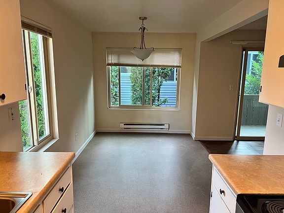 4th image of 1728 NE 145th St #301