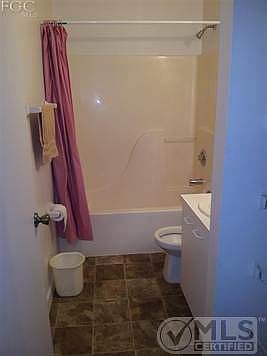 2nd image of 210 S Hickory St