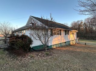 134 Spring St, Wartburg, TN 37887