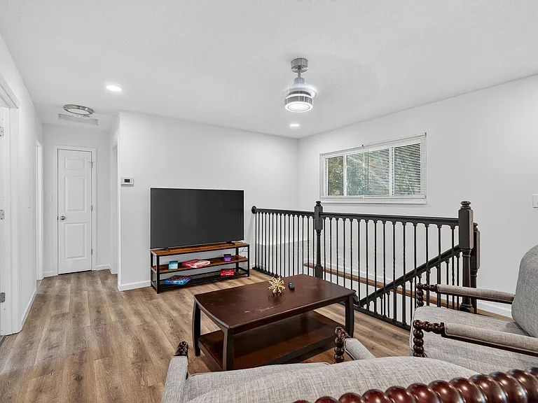 2544 Spring Forest Rd — Photo 10