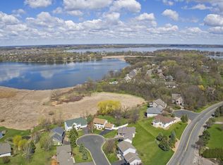 685 Tanager Rd, Waconia, MN 55387