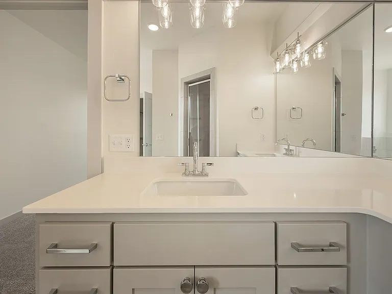 4909 Misty Wood Ln — Photo 44