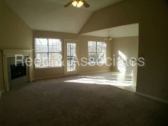 3rd image of 4439 Grand Cedar Ln
