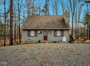 1038 Tomahawk Rd, Lake Ariel, PA 18436