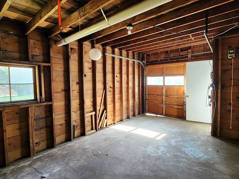 540 Beverly Ave — Photo 32