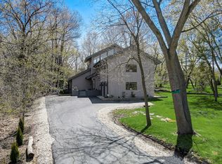 22335 W Chestnut Ridge Rd, Kildeer, IL 60047