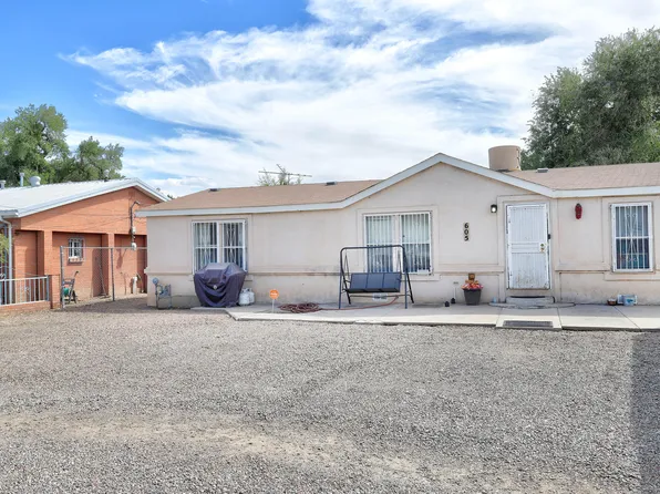 605 Atrisco Dr NW, Albuquerque, NM 87105