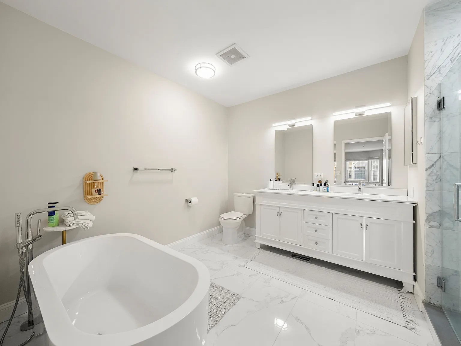 2 bed, 1500 sqft, $4,350 — Photo 3