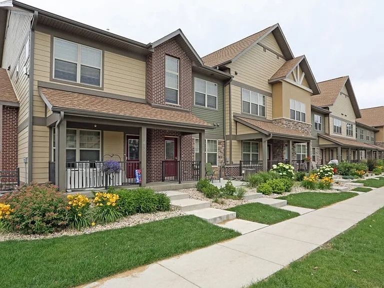 MurrayGlen Townhomes — Photo 13