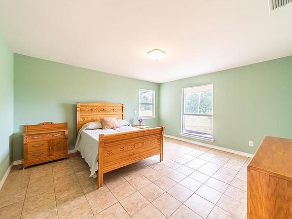 4th image of 3797 Pecan Acres Dr