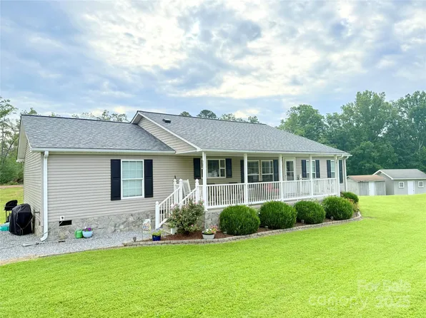 345 Mount Pleasant Church Rd, Marion, NC 28752