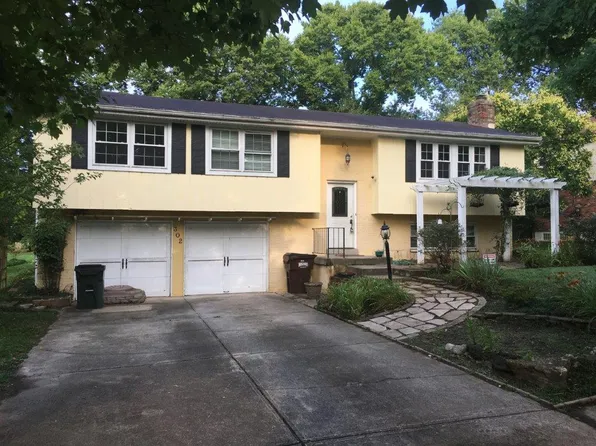 302 Fairmeade Rd, Saint Matthews, KY 40207