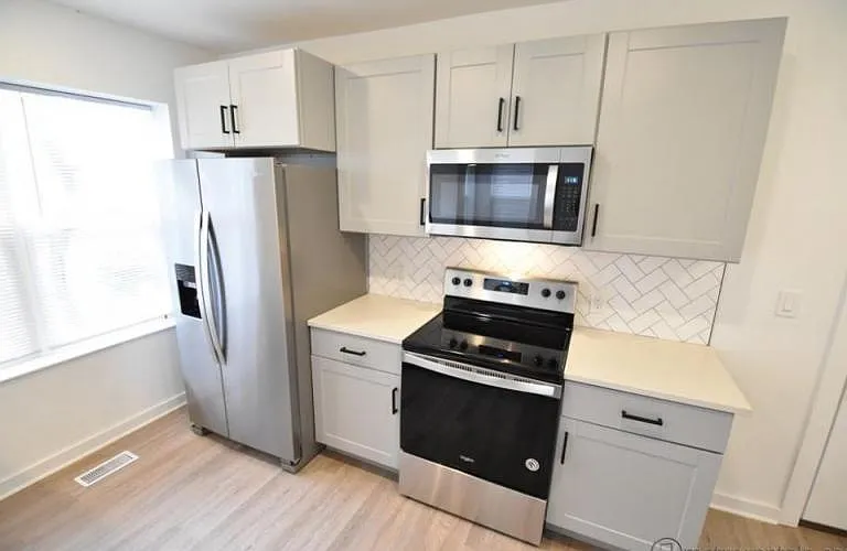 1400 Hamlet St — Photo 3