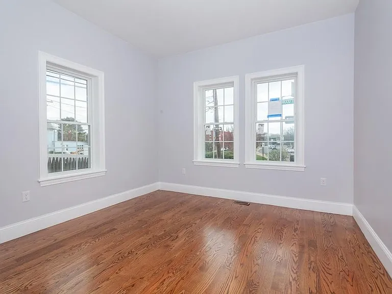 72 Buttonwood St #1 — Photo 3