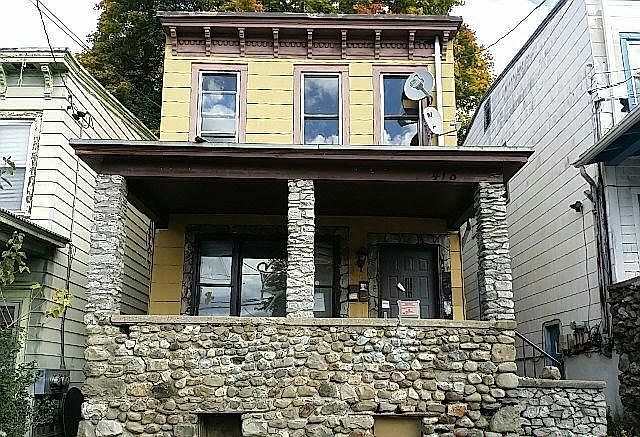 1st image of 418 1st St