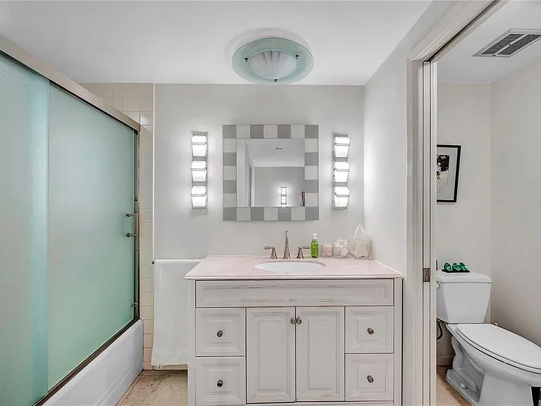 1 Beach Dr SE #1309 — Photo 14