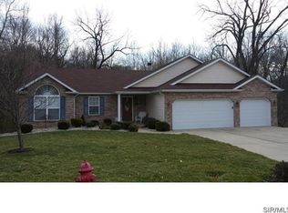 114 Oak Ridge Estates Dr, Glen Carbon, IL