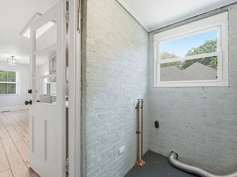1515 Woodland Ave — Photo 13