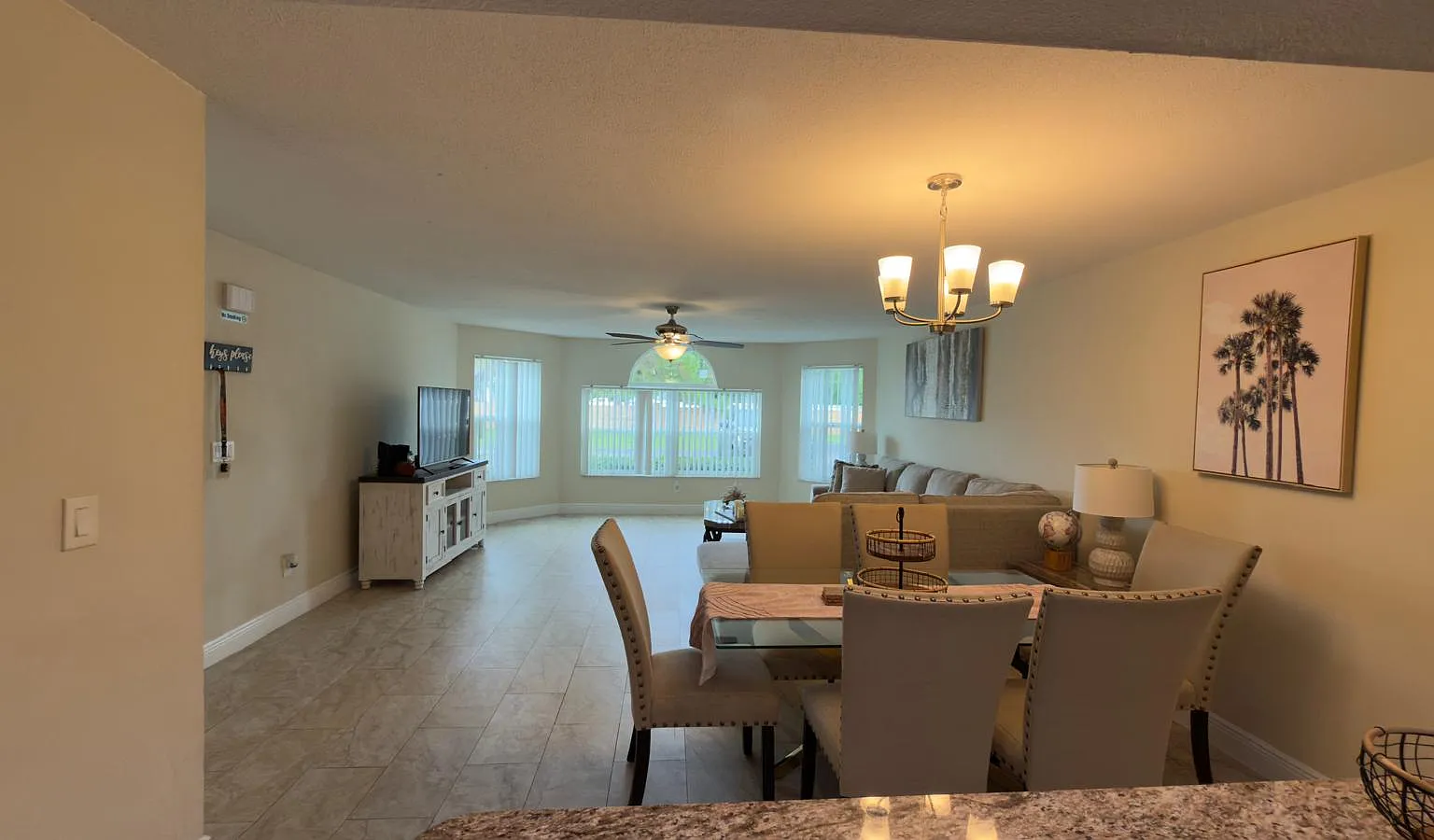 3 bed, 1220 sqft, $2,000 — Photo 3