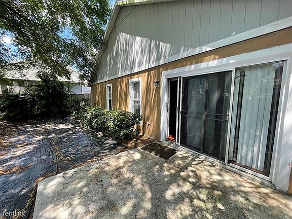 2nd image of 263 Oak Park Pl