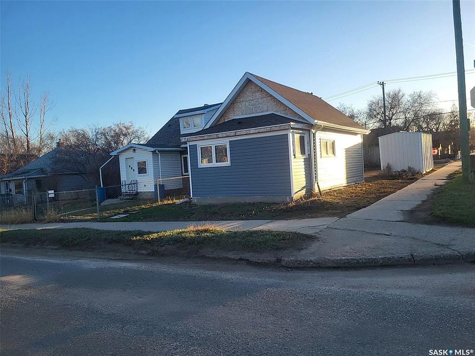 1st image of 538 9th AVENUE NW