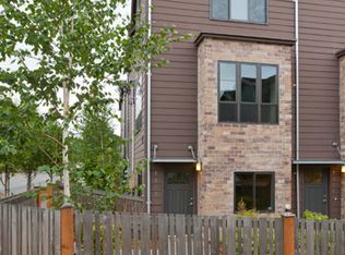 1515 N 80th St, Seattle, WA 98103