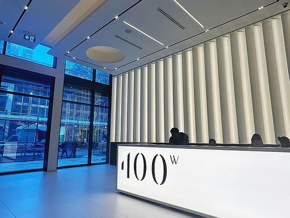 3rd image of 400 King St W #729