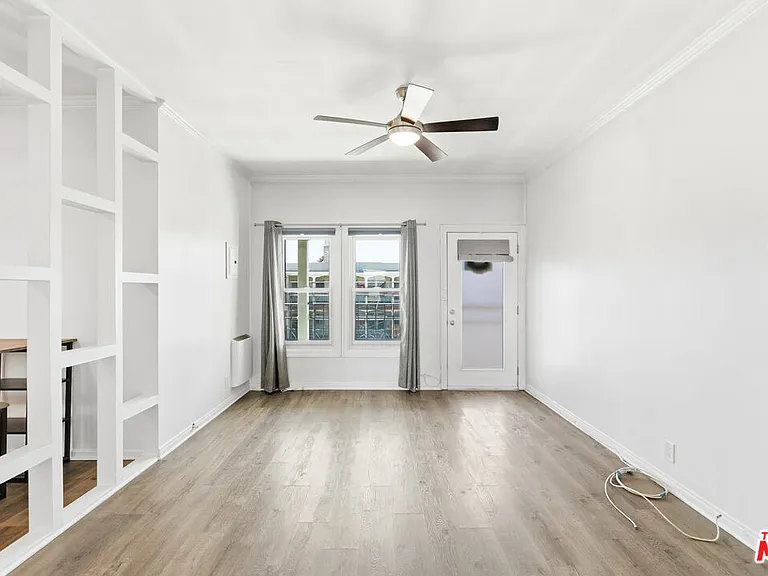 4125 S Figueroa St #403 — Photo 9