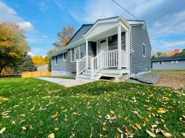 12 Sharon Ave, Somerville, NJ 08876