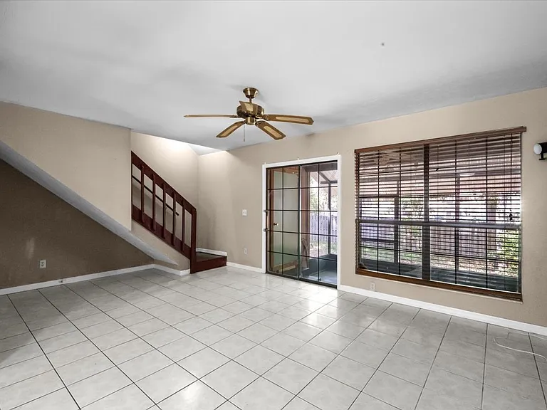 5864 SW 8th Pl — Photo 23