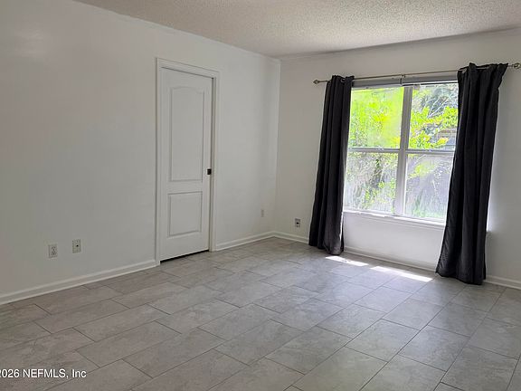 4th image of 6423 CRIMSON LEAF Lane