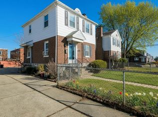 2035 Ripley St, Philadelphia, PA 19152