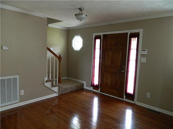 2nd image of 3468 Hickory Glen Dr