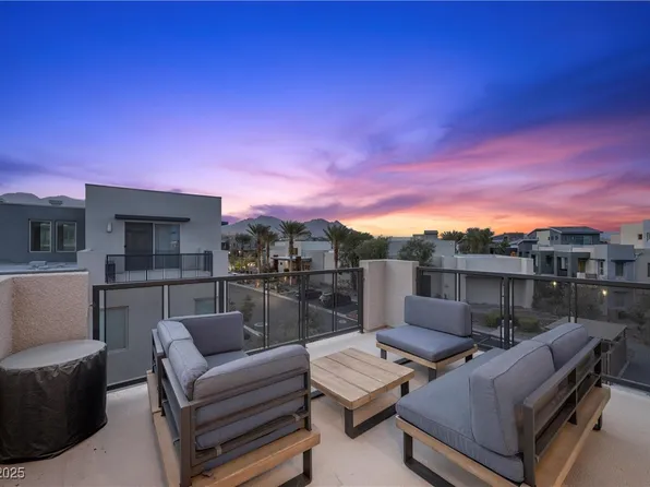 11325 Gravitation Dr, Las Vegas, NV 89135