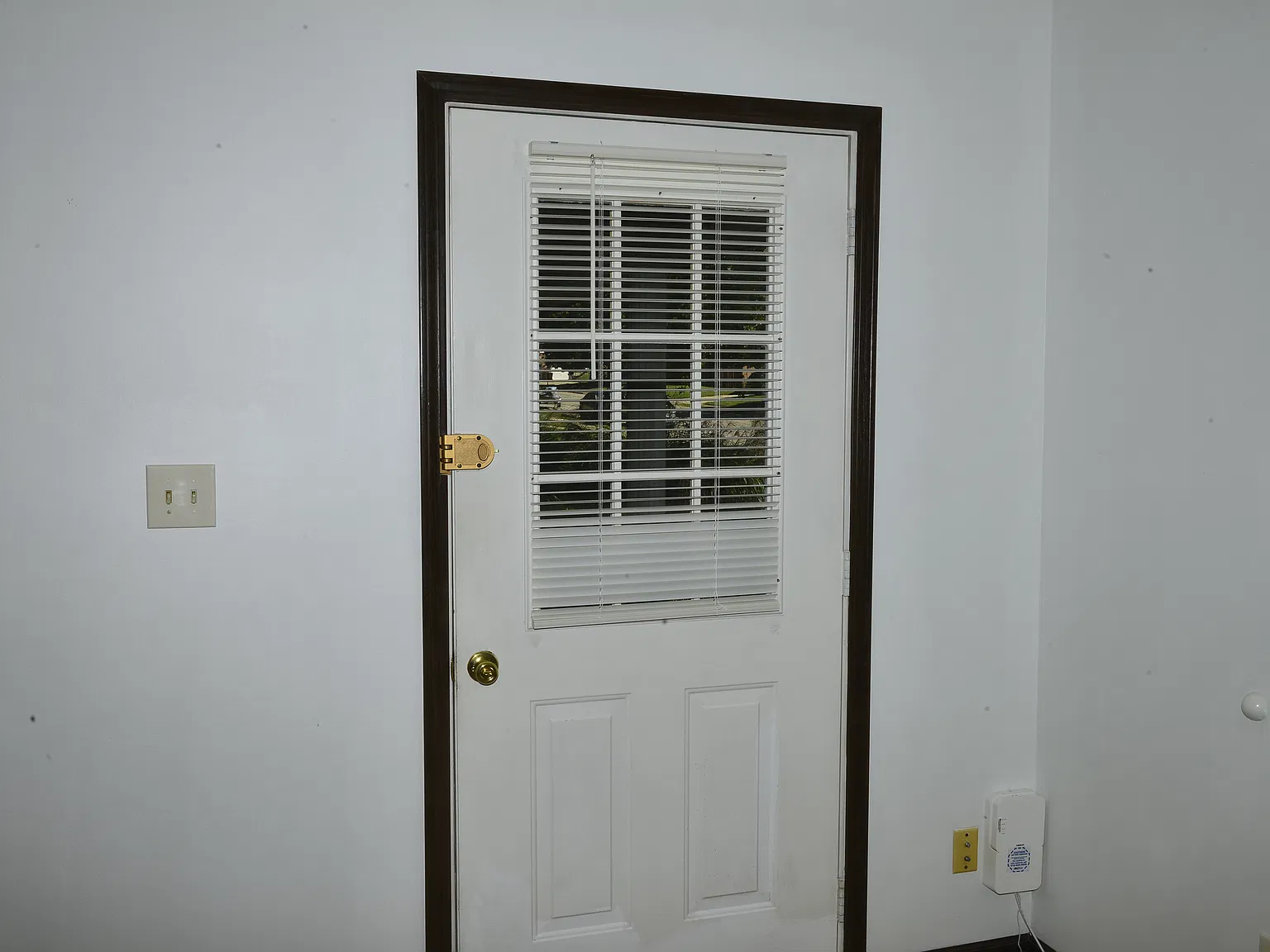 2 bed, 900 sqft, $1,100 — Photo 3