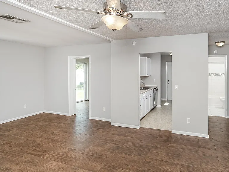 1040 Dorado Dr — Photo 13