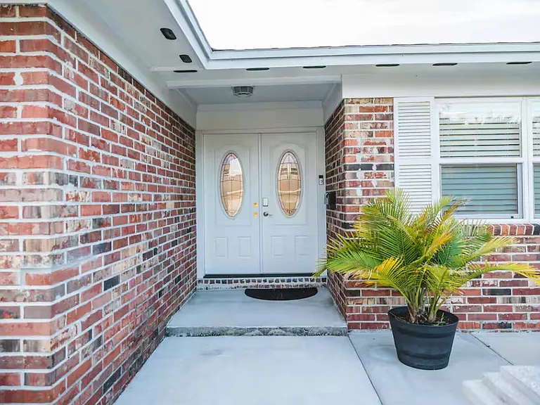 705 Bowie Blvd — Photo 24