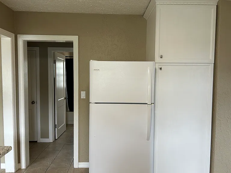 519 Lemon St — Photo 6