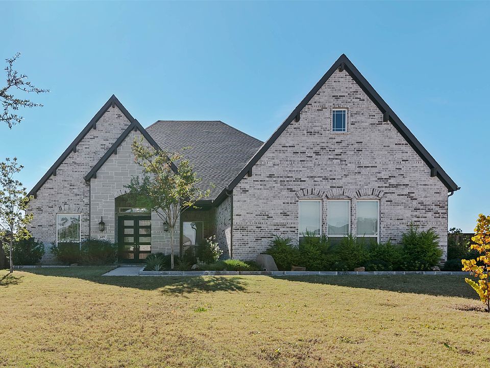 1st image of 619 Stonehollow Dr