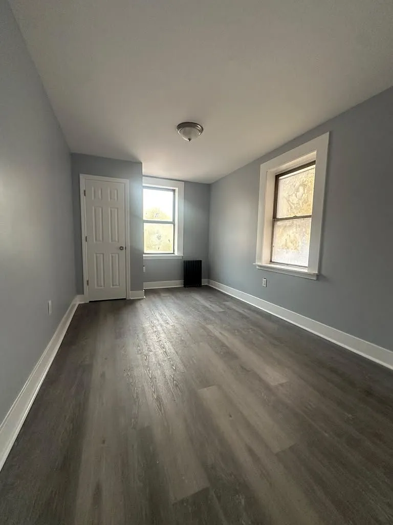 3 bed, 1.0 bath, $3,450 — Photo 4