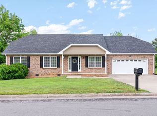 229 Raintree Dr, Clarksville, TN 37042