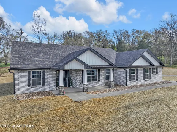 3707 Kurtis Way, Jefferson City, MO 65101