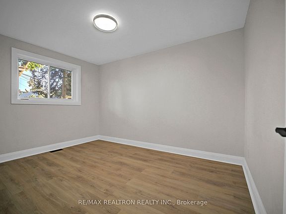 3rd image of 152 Cherrywood Dr