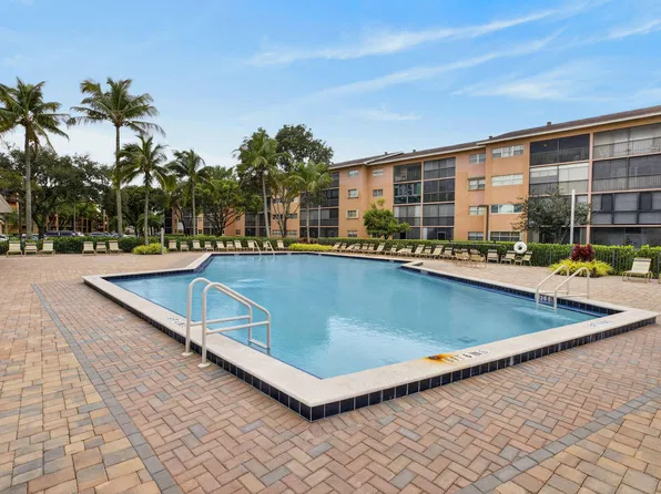 571 SW 141ST Avenue #109N, Pembroke Pines, FL 33027