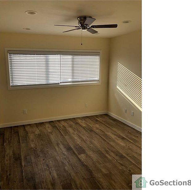 2nd image of 10404 S Main St #18