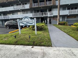 11195 SW 1st St APT 314, Sweetwater, FL 33174