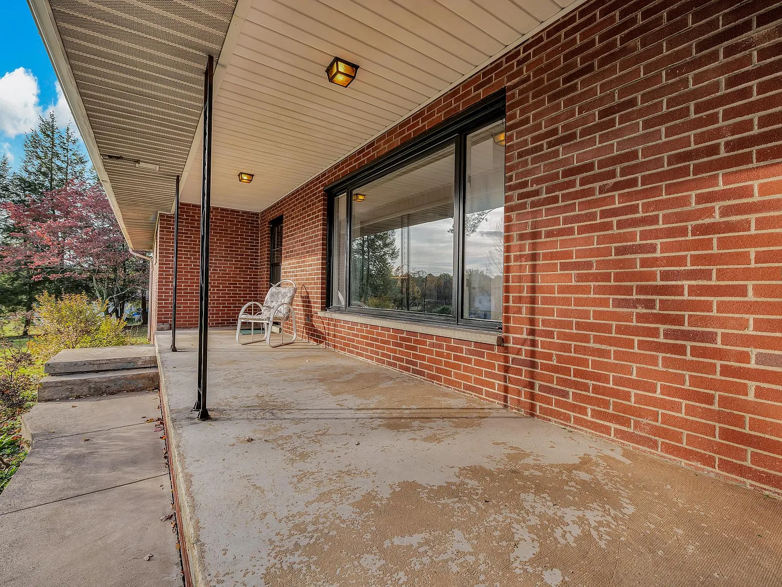 106 Litton Hts — Photo 4