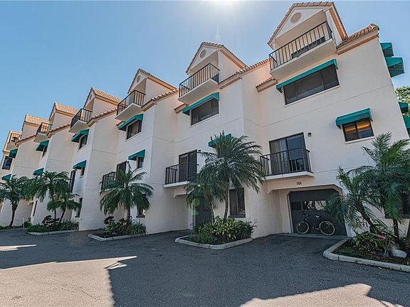 2nd image of 325 Island Way APT 102