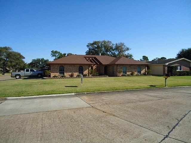 1st image of 2916 Delta Dr