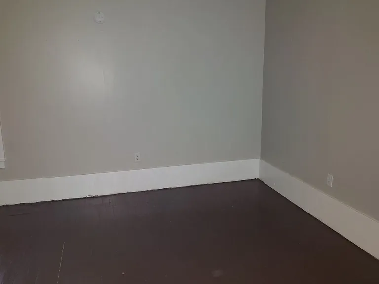 126 Osborne St #2 — Photo 2